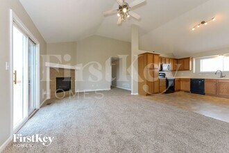 9301 NE Paw Paw Dr in Kansas City, MO - Building Photo - Building Photo
