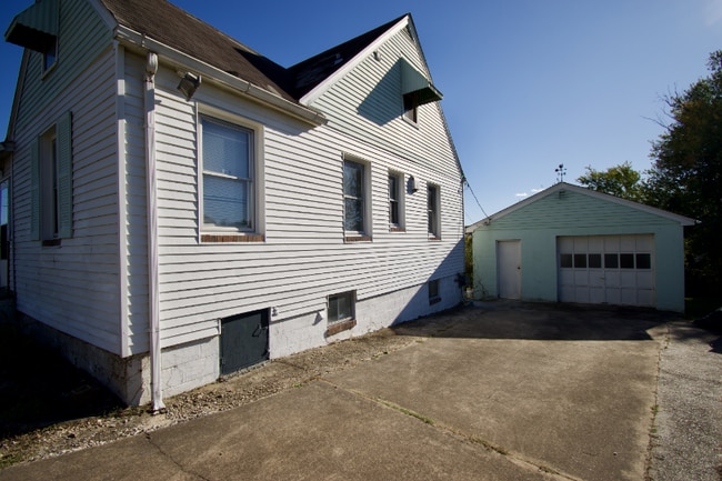 1241 Locust Ave in Arbutus, MD - Building Photo - Building Photo