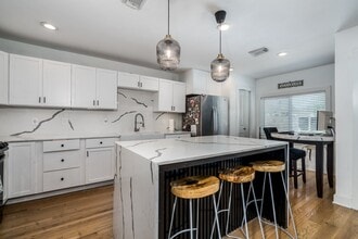 810 Jerry St in Houston, TX - Building Photo - Building Photo