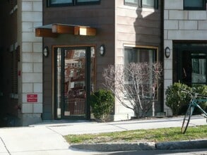 65 Park Dr, Unit 461-104 in Boston, MA - Building Photo - Building Photo