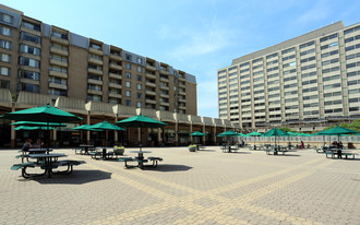 Columbia Plaza Apartments