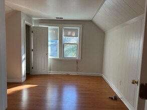 929 Pleasant St-Unit -3 in Worcester, MA - Building Photo - Building Photo