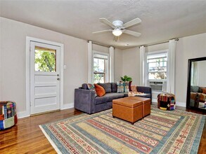 1400 W 51st St in Austin, TX - Building Photo - Building Photo