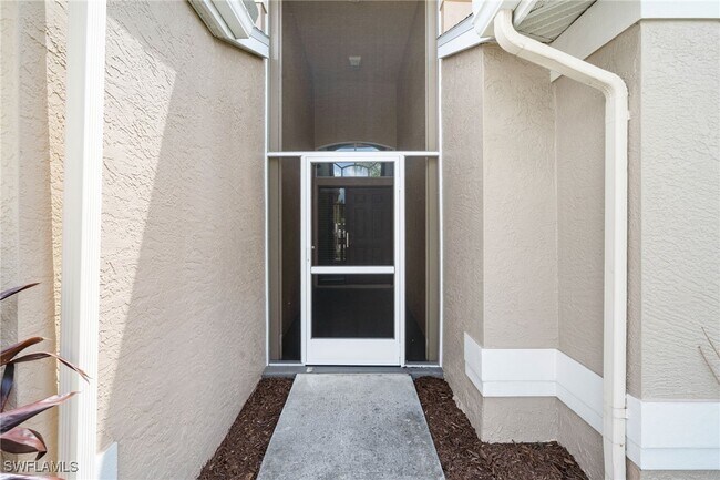 17761 Castle Harbor Dr in Ft. Myers, FL - Building Photo - Building Photo