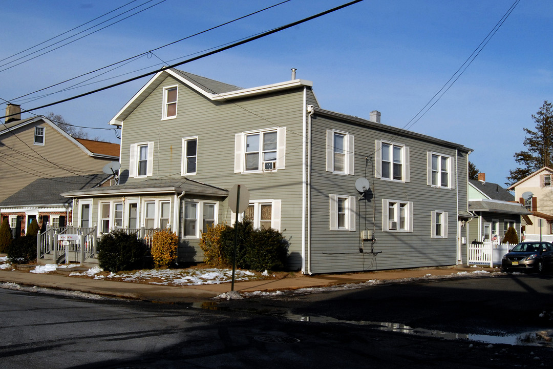 139 Broad St in Keyport, NJ - Building Photo