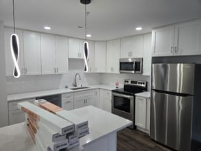 2194 Central Ave, Unit Apt 1 in Schenectady, NY - Foto de edificio - Building Photo