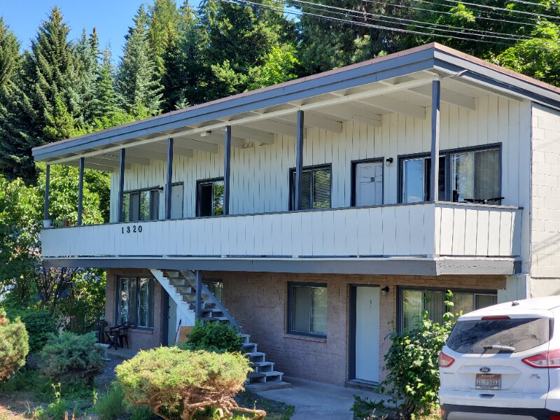 1320 Linda Ln, Unit 4 in Moscow, ID - Foto de edificio