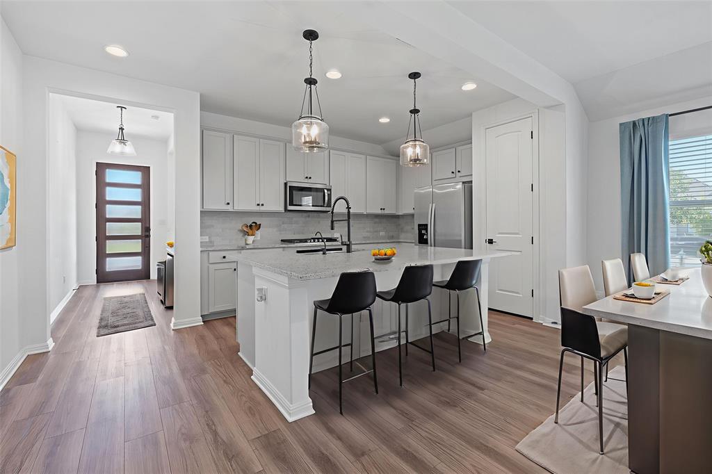 132 Rocking Chair Dr in Georgetown, TX - Building Photo