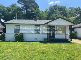 744 Lester St in Memphis, TN - Building Photo