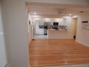 1111 N 25th Ave in Hollywood, FL - Building Photo - Building Photo