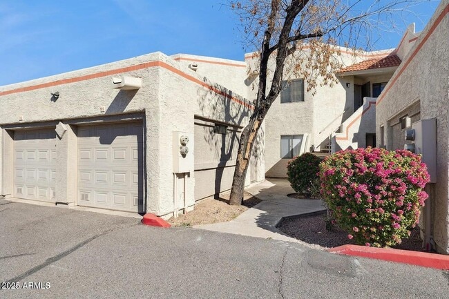 935 N Granite Reef Rd in Scottsdale, AZ - Building Photo - Building Photo