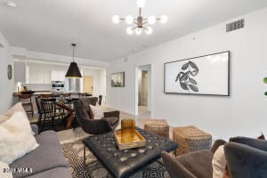 7180 E Kierland Blvd in Scottsdale, AZ - Building Photo - Building Photo