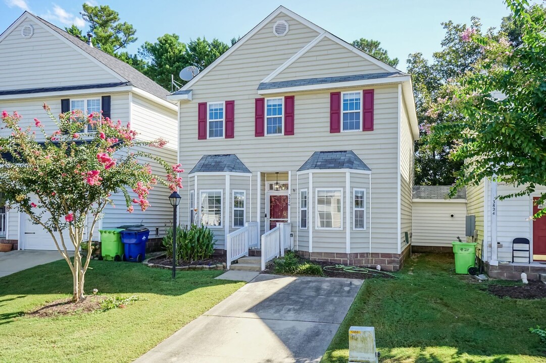 3826 Charleston Park Dr in Raleigh, NC - Building Photo