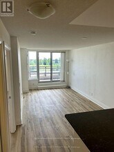 1060 Sheppard Ave W in Toronto, ON - Building Photo - Building Photo
