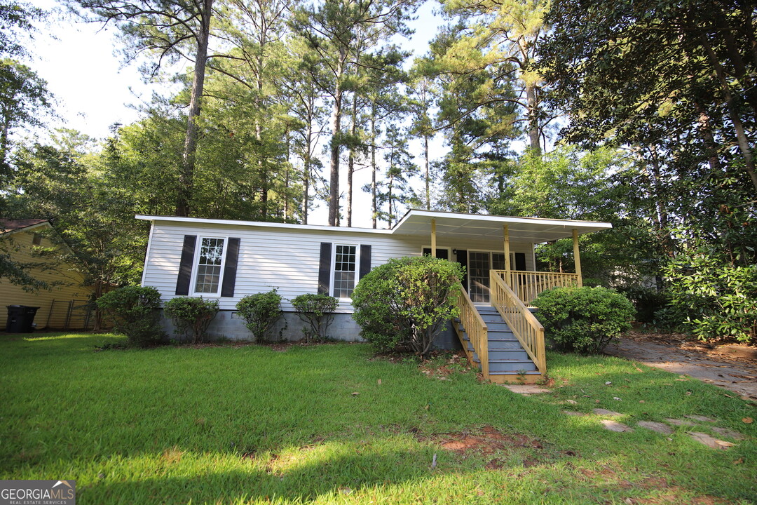 202 Chesterfield Pl in Lagrange, GA - Building Photo