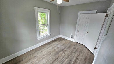 240-240.5-2405 Richland Ave in Mansfield, OH - Building Photo - Building Photo