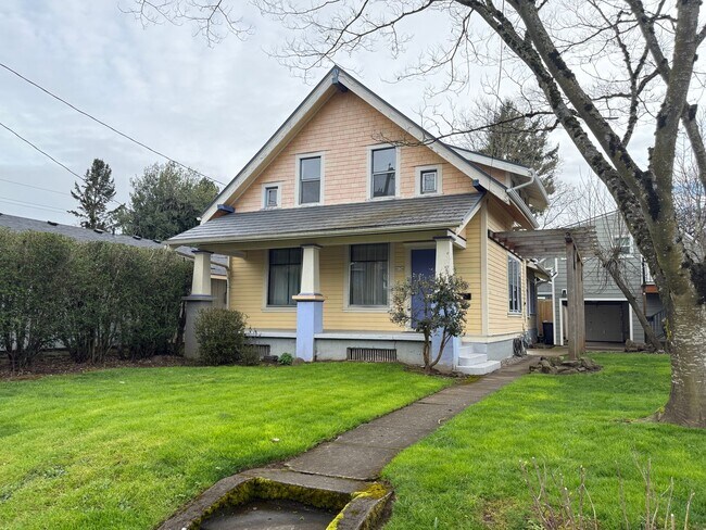 property at 4134 N Kerby Ave
