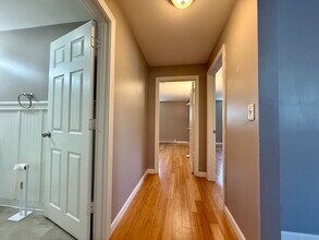 63 3rd Ave, Unit Apt. 3 in Lowell, MA - Building Photo - Building Photo