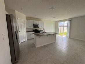 894 Sand Sea Pl in Haines City, FL - Building Photo - Building Photo