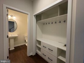 208 Segel Dr in Media, PA - Building Photo