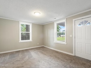 777 W Main St in Senatobia, MS - Building Photo - Building Photo