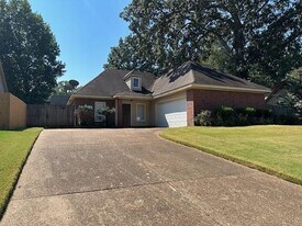 8687 Rhonda Cir S in Cordova, TN - Building Photo