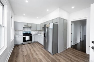 35 North St in Newburgh, NY - Building Photo - Building Photo