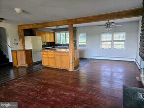 109 E Clearview Dr in Coatesville, PA - Building Photo - Building Photo