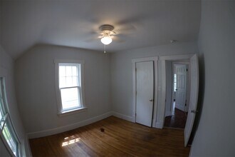 915 Woodstock Ave in Toledo, OH - Building Photo - Building Photo