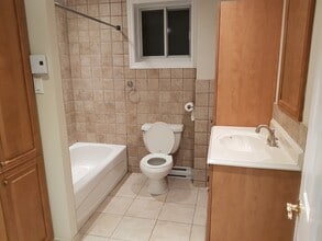 7214 Durocher Rue in Montréal, QC - Building Photo - Building Photo