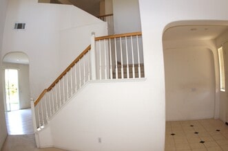 1402 Abernathy Dr in Riverside, CA - Foto de edificio - Building Photo