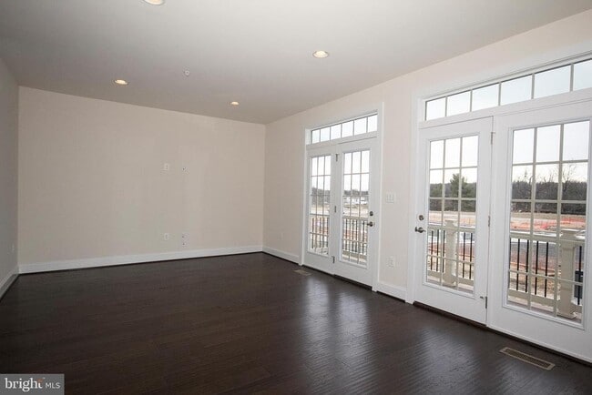 property at 2912 Middleham Ct