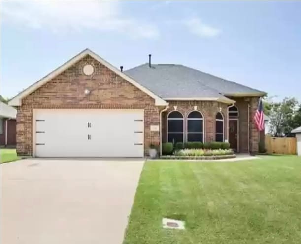 property at 3010 Canary Ln