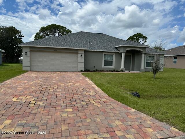 230 Medea Ave NW in Palm Bay, FL - Building Photo