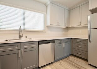 The Eleven Hundred in Sacramento, CA - Building Photo - Building Photo