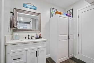 1350 W Lambert Rd, Unit 119 in La Habra, CA - Foto de edificio - Building Photo