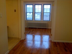 1205 Ave. Y, Unit 1 Floor in Brooklyn, NY - Building Photo - Building Photo