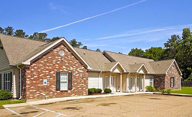 Valencia Villas I & II in Hammond, LA - Building Photo - Building Photo