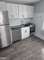 251 S White Horse Pike in Berlin, NJ - Building Photo