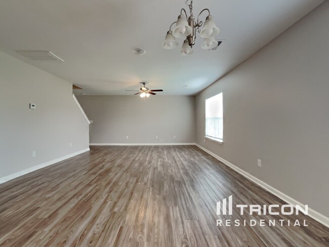 6602 Maderia Ct in Whitsett, NC - Building Photo - Building Photo
