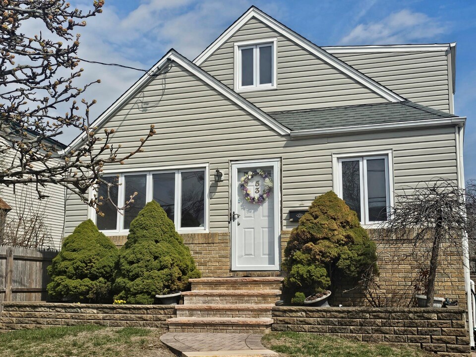 53 Nassau Ave in Freeport, NY - Building Photo
