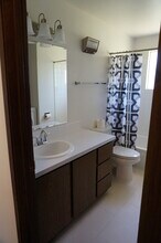 345 NW Robert St, Unit A in Pullman, WA - Building Photo - Building Photo