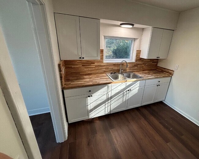 214 O Bannon Ave in Loveland, OH - Building Photo - Building Photo