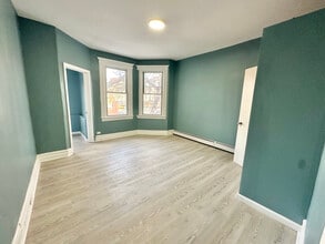 11 Linden Ave, Unit 3 in East Orange, NJ - Building Photo - Building Photo