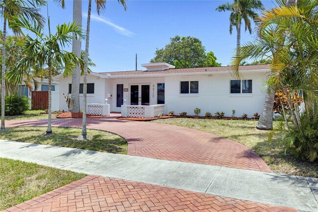 4820 Tyler St in Hollywood, FL - Building Photo - Building Photo