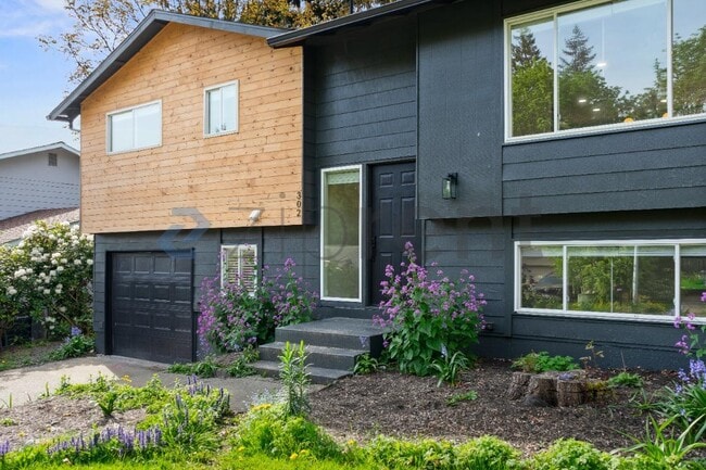 302 225th St SW in Bothell, WA - Building Photo - Building Photo