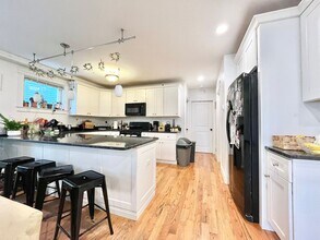 4 Fern St in Boston, MA - Building Photo - Building Photo