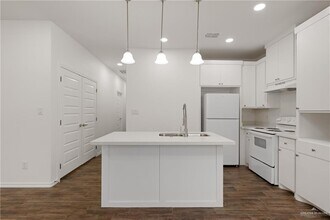 2323 N Vly Cir in La Feria, TX - Building Photo - Building Photo