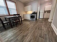 157 W 10th St photo'