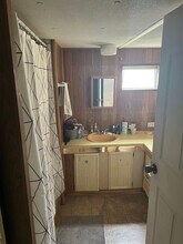 12300 Phillips Ln in Gibsonton, FL - Building Photo - Building Photo